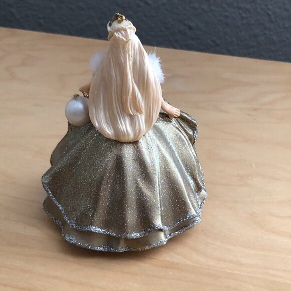 Barbie 2000 Hallmark Ornament Celebration Special 2000 Edition - Picture 5 of 6